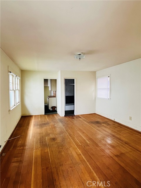 652 Navy Street photo 19