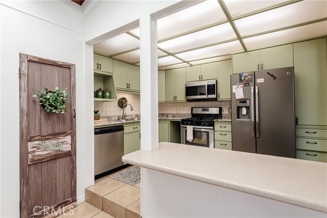 1004 Firmona Avenue, Redondo Beach CA: https://media.crmls.org/medias/c676339b-2b61-49a9-af4f-8df72141c7df.jpg