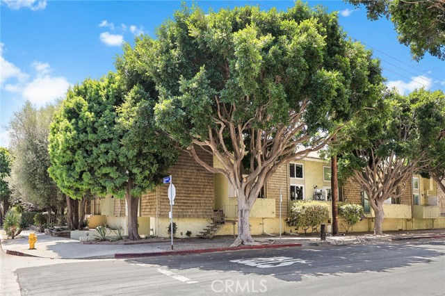 Detail Gallery Image 2 of 27 For 1605 Armacost Ave #106,  Los Angeles,  CA 90025 - 2 Beds | 1/1 Baths