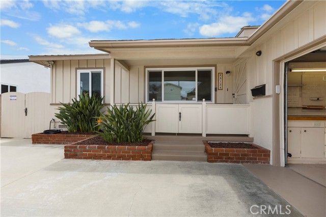 Detail Gallery Image 3 of 45 For 23134 Meyler Ave, Torrance,  CA 90502 - 3 Beds | 1 Baths