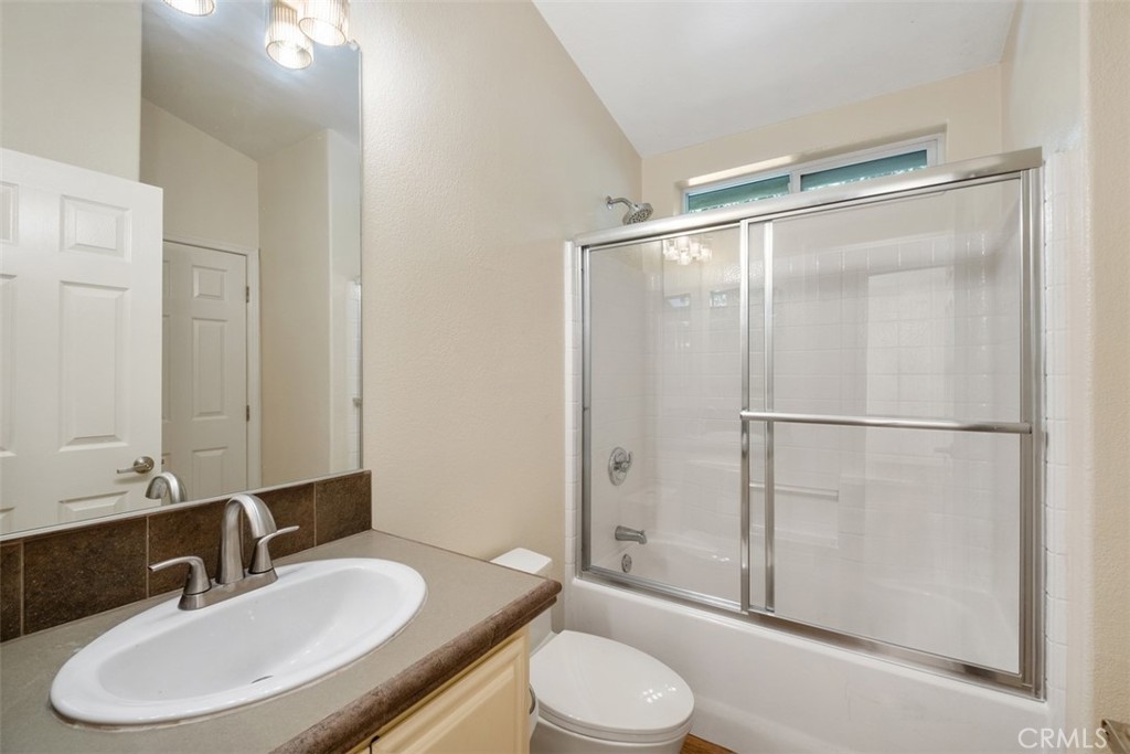 MLS #OC25252846 image #21