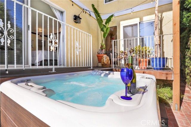 834 15th Street, Hermosa Beach CA: https://media.crmls.org/medias/c677f07b-c986-420d-9dd4-701df13fc87f.jpg