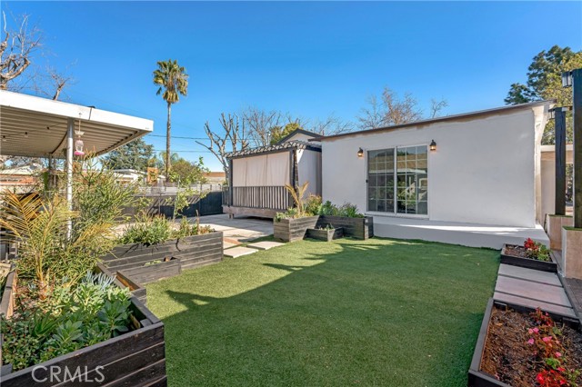 6059 Vantage Avenue, Valley Glen CA: https://media.crmls.org/medias/c678174e-f78f-483b-a30a-3c269ccd45b7.jpg