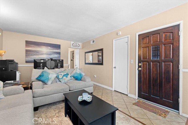 Detail Gallery Image 6 of 37 For 1836 Benedict, Pomona,  CA 91767 - 2 Beds | 2 Baths