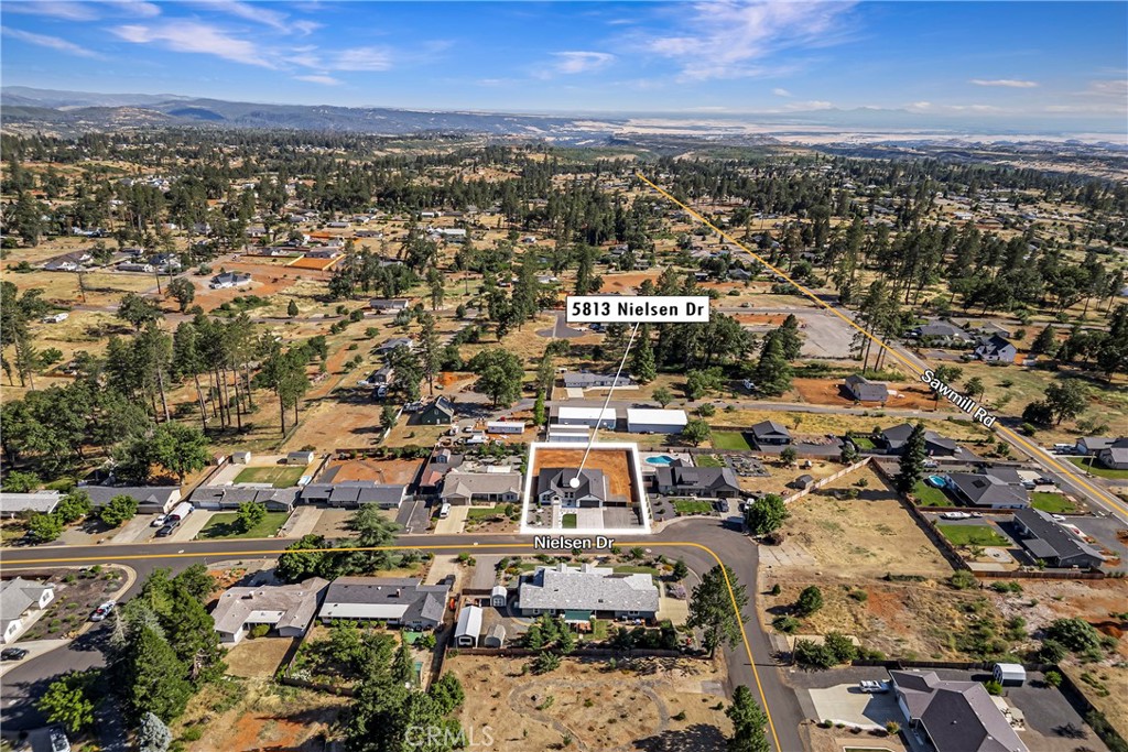 https://media.crmls.org/medias/c678b777-7a53-4016-acd3-c7982e7b205b.jpg?preset=X-Large
