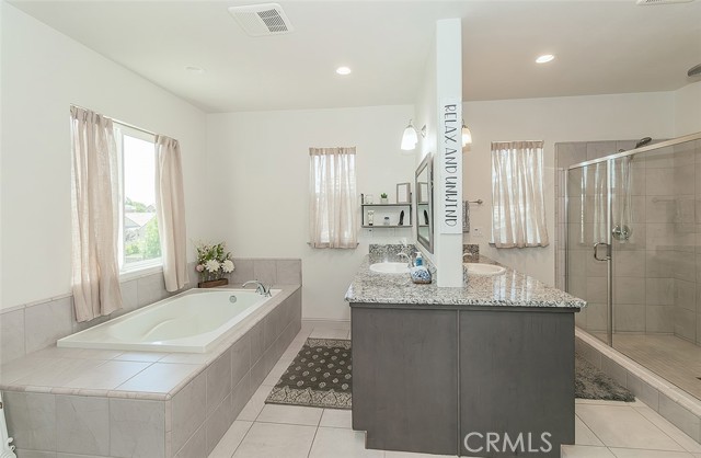 Detail Gallery Image 30 of 53 For 1523 N Ryan Ave, Clovis,  CA 93619 - 5 Beds | 4 Baths