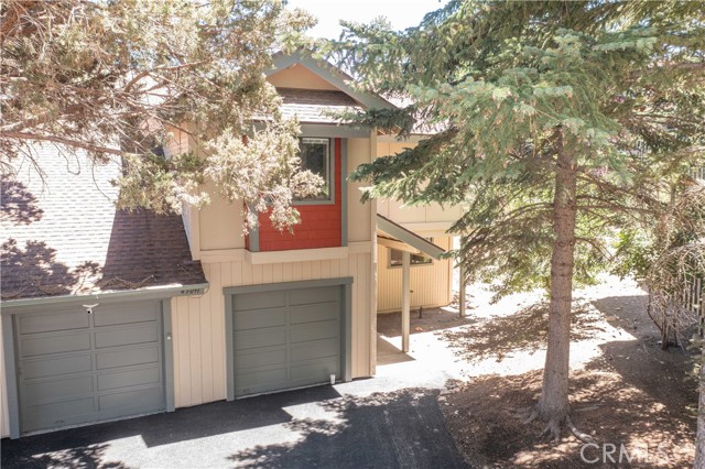 Detail Gallery Image 2 of 27 For 43093 Goldmine Woods, Big Bear Lake,  CA 92315 - 2 Beds | 2/1 Baths
