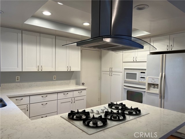 Detail Gallery Image 4 of 19 For 141 N Prospectors Rd, Diamond Bar,  CA 91765 - 4 Beds | 2 Baths