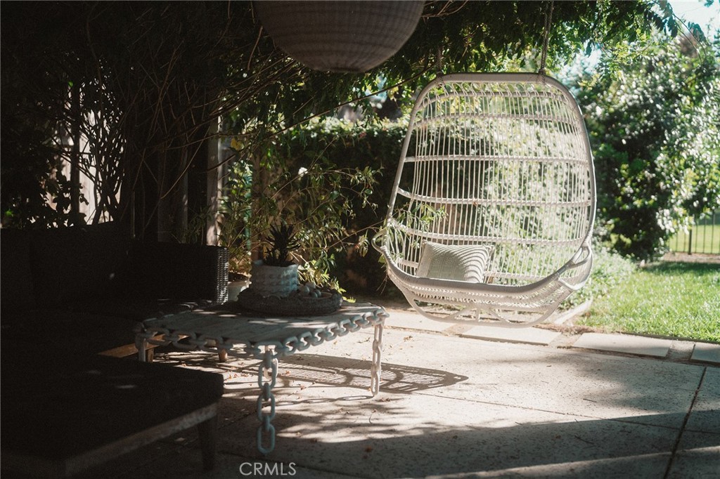 https://media.crmls.org/medias/c679cf76-8a94-48ea-92e5-c305ff1eab3a.jpg?preset=X-Large