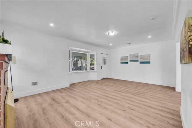 820 S Van Ness Avenue, Santa Ana CA: https://media.crmls.org/medias/c679e33c-3bd7-45a7-a96d-88ec9f67c83c.jpg