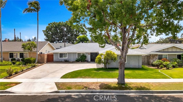 Detail Gallery Image 1 of 41 For 1024 E Tularosa, Orange,  CA 92866 - 4 Beds | 2 Baths
