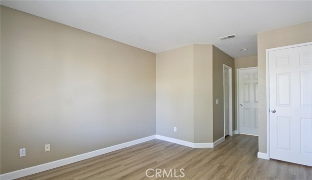Detail Gallery Image 9 of 15 For 265 S Olive St, Anaheim,  CA 92805 - 3 Beds | 2/1 Baths