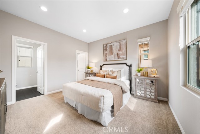 Detail Gallery Image 36 of 47 For 102 Yellow Pine, Irvine,  CA 92618 - 4 Beds | 4 Baths