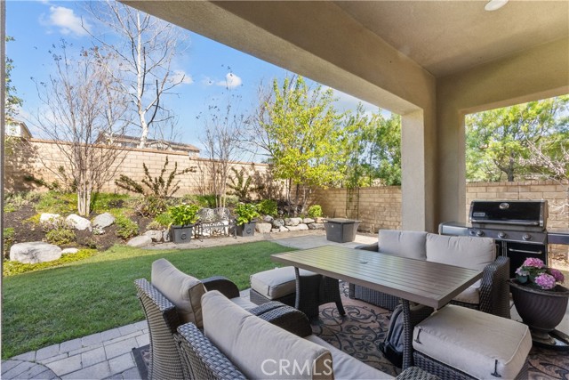 Detail Gallery Image 2 of 71 For 22385 Copper Mountain Ct, Saugus,  CA 91350 - 5 Beds | 5 Baths