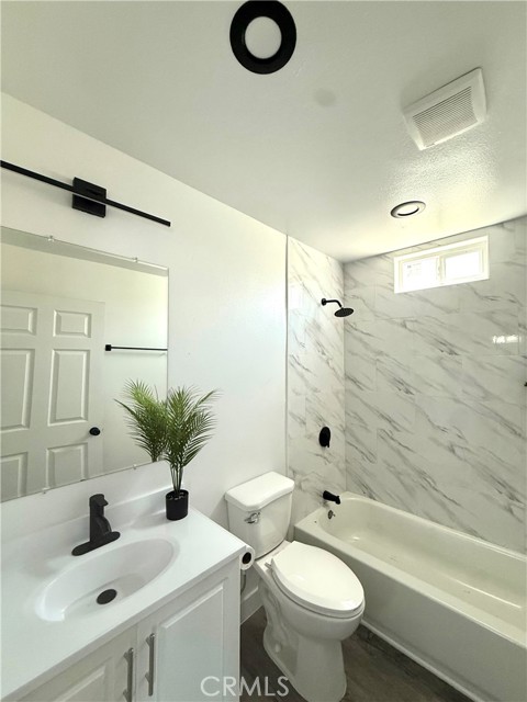 8624 Graham Avenue, Los Angeles CA: https://media.crmls.org/medias/c67cc24f-f71d-4dba-8da5-f580f2fb0ab2.jpg