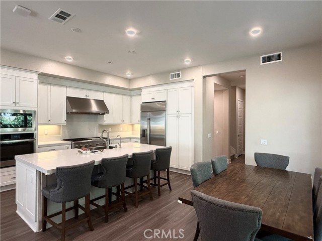 110 Source, Irvine CA: https://media.crmls.org/medias/c67d10fa-6cd8-42c0-a1f9-c17214a0ca36.jpg