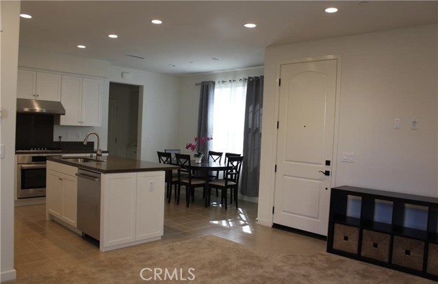 Detail Gallery Image 7 of 37 For 111 Briarberry, Irvine,  CA 92618 - 4 Beds | 3 Baths