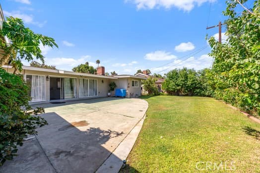 7839 Los Arboles Place, Riverside CA: https://media.crmls.org/medias/c67dd7b3-e1be-4622-9d65-c54f876303ea.jpg