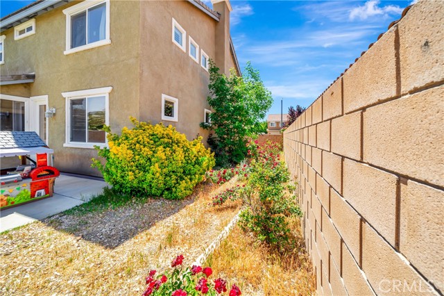Detail Gallery Image 49 of 56 For 1791 Hideaway Pl, Palmdale,  CA 93551 - 3 Beds | 3 Baths