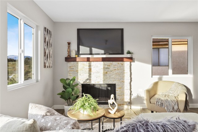 Detail Gallery Image 8 of 42 For 1393 N Avenue 57, Los Angeles,  CA 90042 - 3 Beds | 3 Baths