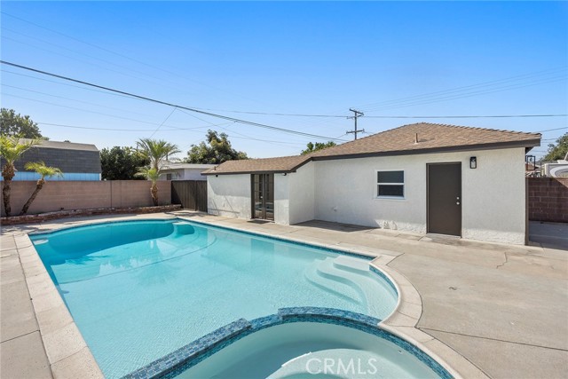 Detail Gallery Image 26 of 31 For 12306 Julius Ave, Downey,  CA 90242 - 4 Beds | 3 Baths