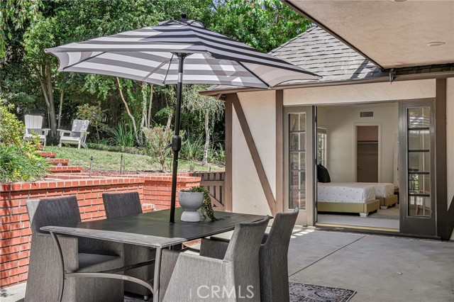 3975 Van Noord Avenue, Studio City CA: https://media.crmls.org/medias/c67ef919-6db3-4658-bbd2-b14c2eb625aa.jpg