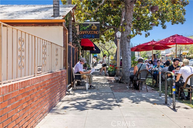 4180 Tujunga Avenue, Studio City CA: https://media.crmls.org/medias/c680ae0c-fc2e-4f9e-af4f-d93245816dfa.jpg
