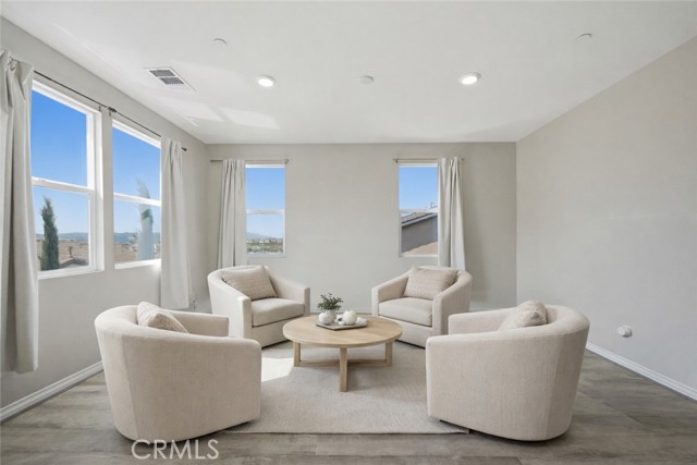 Detail Gallery Image 13 of 27 For 45725 Middle Gate Ct, Temecula,  CA 92592 - 5 Beds | 3 Baths