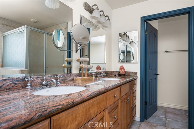 6915 E Seaside, Long Beach CA: https://media.crmls.org/medias/c6814c91-c8ea-4779-999d-da72083ce009.jpg