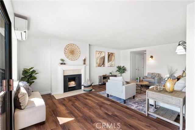 Detail Gallery Image 8 of 24 For 106 N Western #205,  San Pedro,  CA 90732 - 2 Beds | 2 Baths