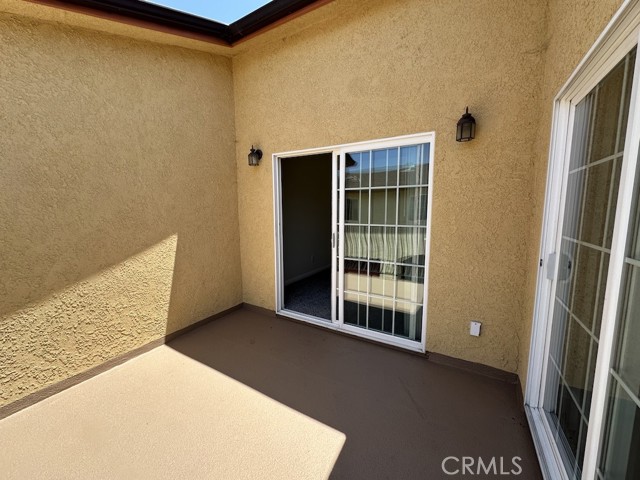Detail Gallery Image 29 of 32 For 3755 E 52nd St, Maywood,  CA 90270 - 3 Beds | 3 Baths