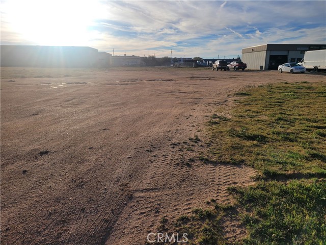 Detail Gallery Image 2 of 21 For 1 Malaki, Apple Valley,  CA 92308 - – Beds | – Baths