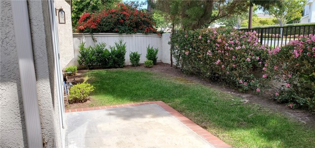 Detail Gallery Image 19 of 19 For 2 Cedarlake #8,  Irvine,  CA 92614 - 2 Beds | 2 Baths