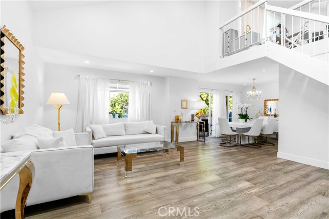 456 E San Jose Avenue, Burbank CA: https://media.crmls.org/medias/c685bd70-13f4-462e-adef-be16d2f14162.jpg