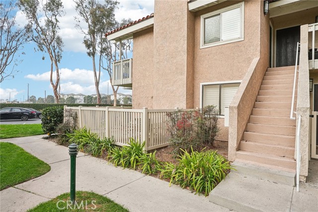 Detail Gallery Image 2 of 28 For 19052 Oceanport Lane #5,  Huntington Beach,  CA 92648 - 2 Beds | 2 Baths