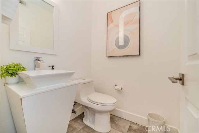 Detail Gallery Image 12 of 46 For 43118 Fiore, Indio,  CA 92203 - 5 Beds | 2/1 Baths