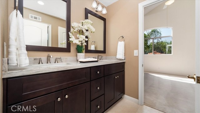 844 Deep Springs Drive, Claremont CA: https://media.crmls.org/medias/c688cd1f-d590-4622-bf5b-bd71550e467b.jpg