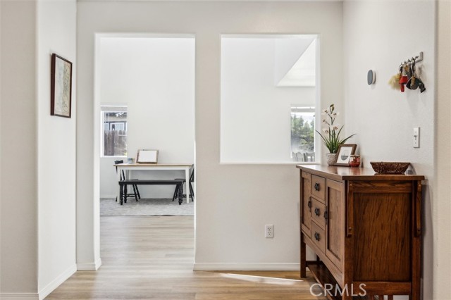 Detail Gallery Image 4 of 51 For 2304 Latigo Ct, Paso Robles,  CA 93446 - 5 Beds | 3 Baths