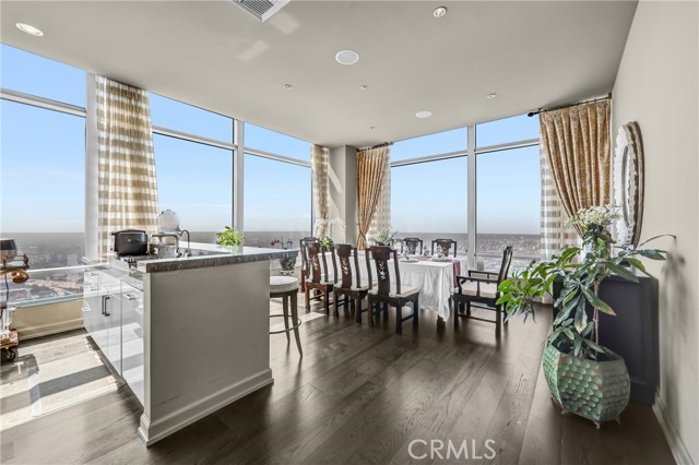 Detail Gallery Image 14 of 56 For 900 W Olympic Bld 50a,  Los Angeles,  CA 90015 - 3 Beds | 4 Baths