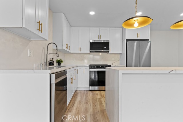 Detail Gallery Image 12 of 28 For 21921 Rimhurst Dr. #128-F,  Lake Forest,  CA 92630 - 2 Beds | 1 Baths