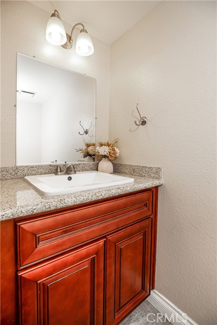 Detail Gallery Image 12 of 39 For 733 Lincoln Ave, Walnut,  CA 91789 - 4 Beds | 2/1 Baths