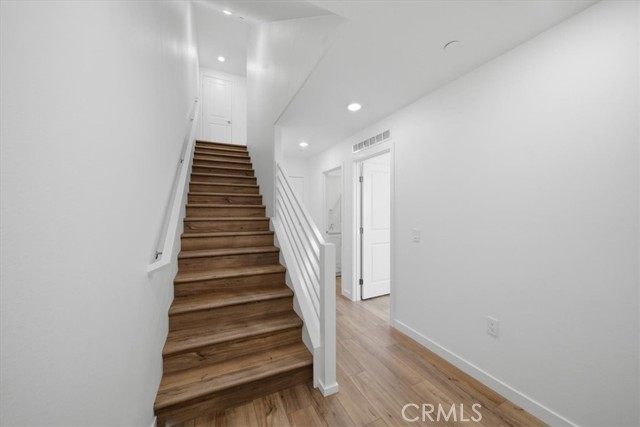 Detail Gallery Image 3 of 35 For 2542 Hepburn St, South El Monte,  CA 91733 - 4 Beds | 3/1 Baths