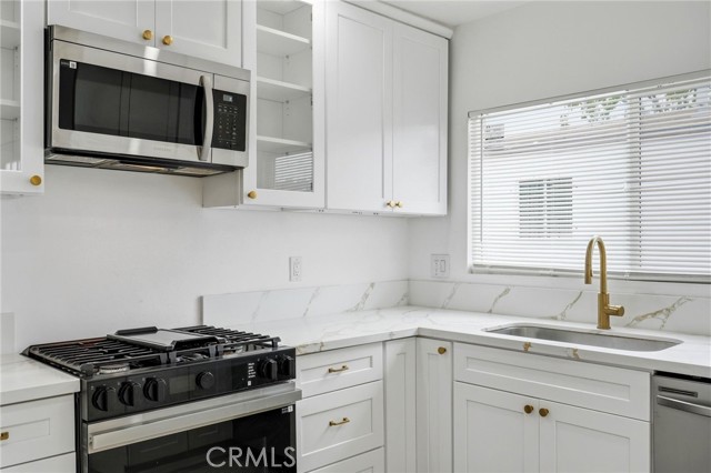 Detail Gallery Image 10 of 32 For 833 E Acacia, Glendale,  CA 91205 - 3 Beds | 2 Baths