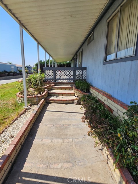 Detail Gallery Image 2 of 42 For 19009 Laurel Park Rd, 201, Rancho Dominguez,  CA 90220 - 3 Beds | 2 Baths