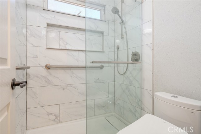Detail Gallery Image 25 of 44 For 15091 Touraine Way, Irvine,  CA 92604 - 4 Beds | 3 Baths