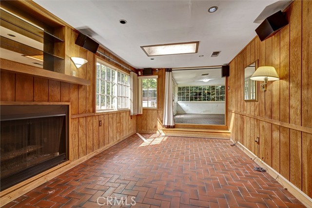 Image 14 of 32 For 3035 Malcolm