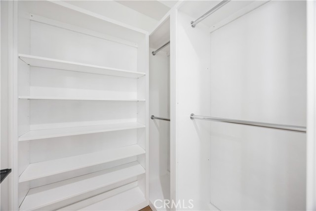 926 17th St, Hermosa Beach CA: https://media.crmls.org/medias/c68dd638-ca75-447f-9678-797fcb168d7f.jpg