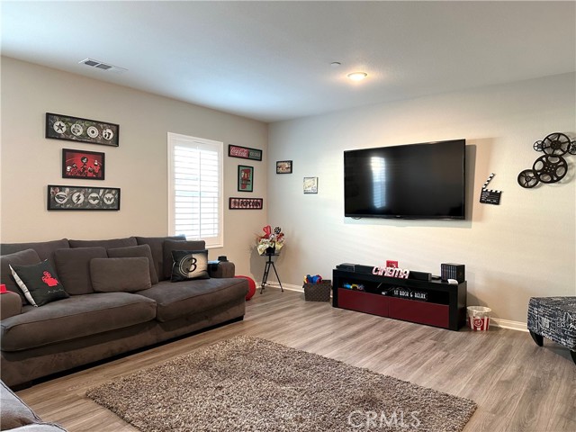 Detail Gallery Image 13 of 50 For 24897 Miners View Ln, Moreno Valley,  CA 92557 - 4 Beds | 2/1 Baths