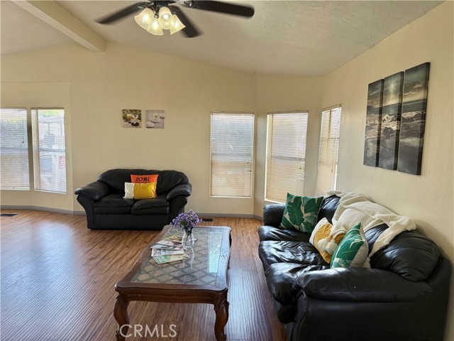 Detail Gallery Image 3 of 17 For 4080 Pedley Rd #189,  Jurupa Valley,  CA 92509 - 2 Beds | 2 Baths