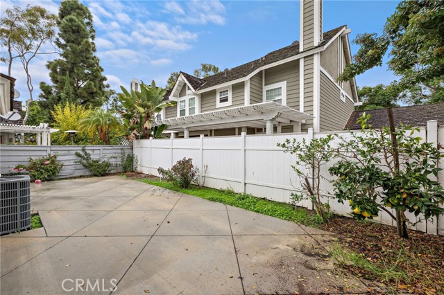 Detail Gallery Image 21 of 39 For 6 Fieldflower, Irvine,  CA 92614 - 3 Beds | 2/1 Baths